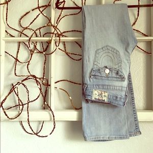 True Religion Boot Cut (28) 👖